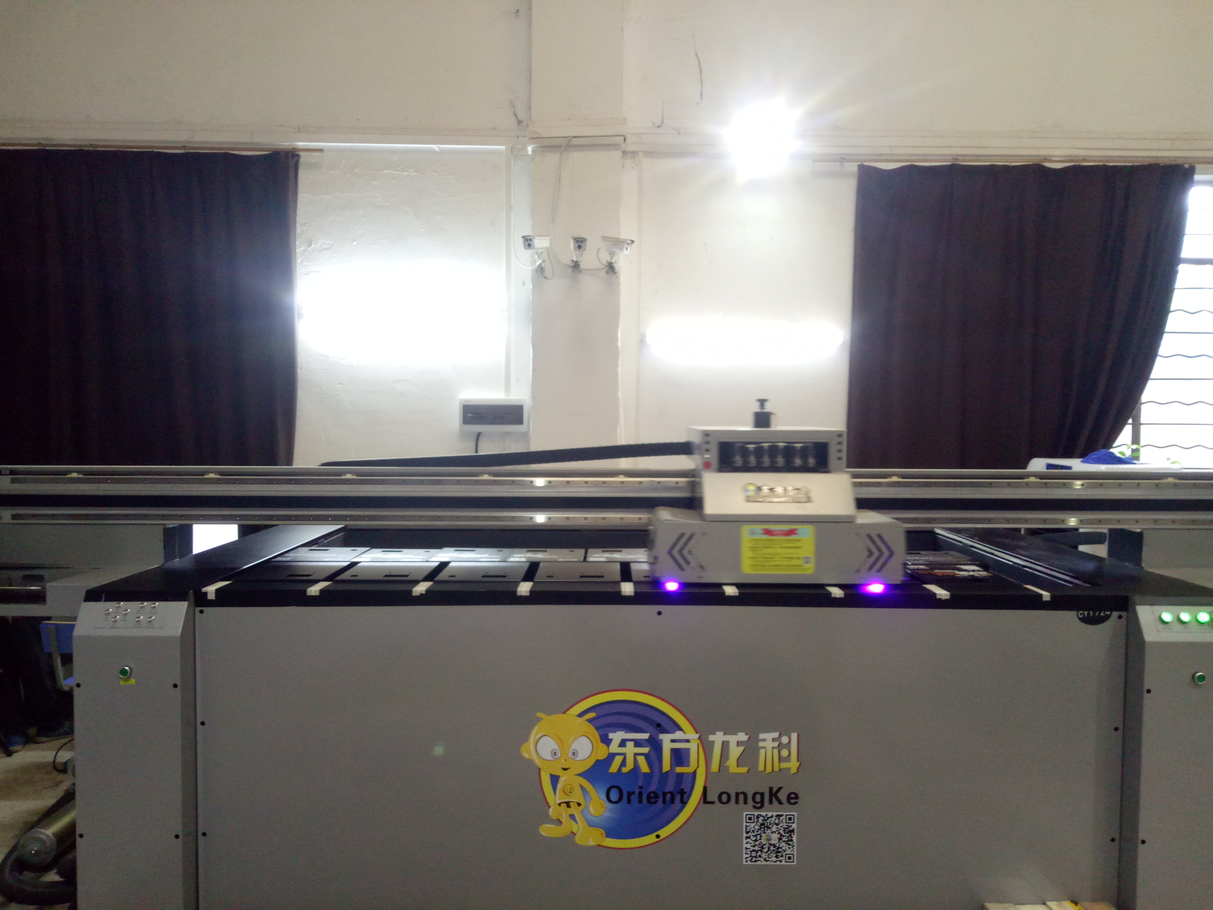 UV平板打印機多少價格才合適？