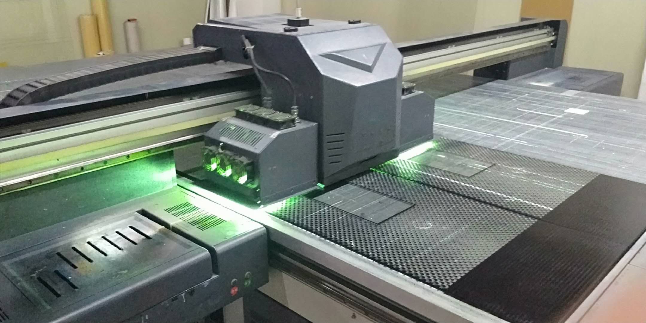 UV印刷機(jī)中的噴頭理光G4與G5有何區(qū)別嗎？