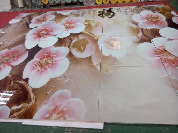 UV打印機(jī)是怎么才能實(shí)現(xiàn)定制個(gè)性化！